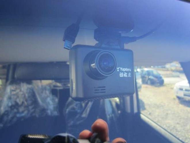 N-BOXカスタムG Lパッケージ 4WD　ワンオーナー パワースラドア ドラレコ エンスタ 夏冬タイヤ 1年間走行無制限保証付 660