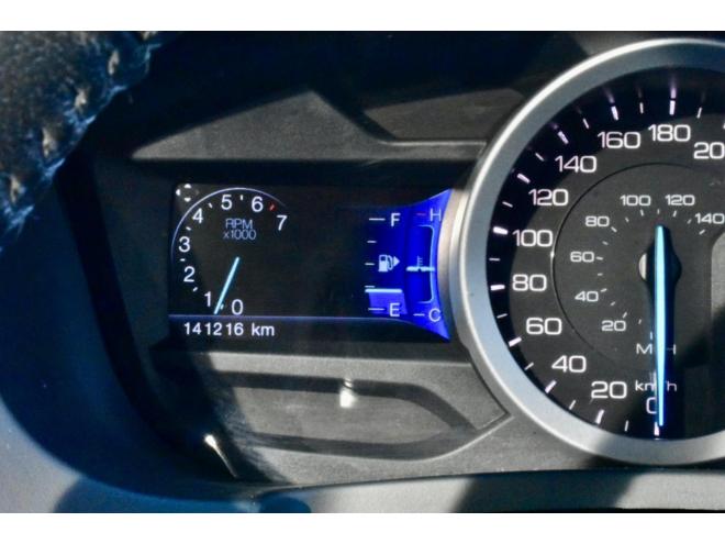 エクスプローラー4WD　リミテッド　委託販売　夏/冬タイヤ　