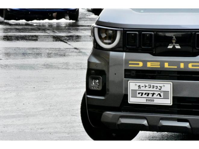 デリカミニデリマルパッケージ　4WD　新車展示　寒冷地仕様　12.3インチメーカーナビ　ETC2.0　純正ドライブレコーダー　イエローデカールパック