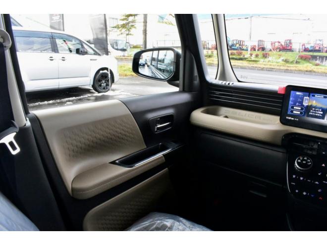 デリカミニデリマルパッケージ　4WD　新車展示　寒冷地仕様　12.3インチメーカーナビ　ETC2.0　純正ドライブレコーダー　イエローデカールパック