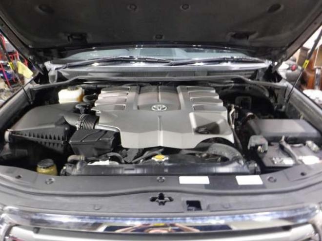 ランドクルーザー200 4.6 ZX 4WD　本州仕入・ナビ・TV・B/T・サンルーフ・革　Bカメラ・ガナドールマフラー・ヒッチメンバー・シートヒーター・エアコン・電動シート・電動リアゲート 4600