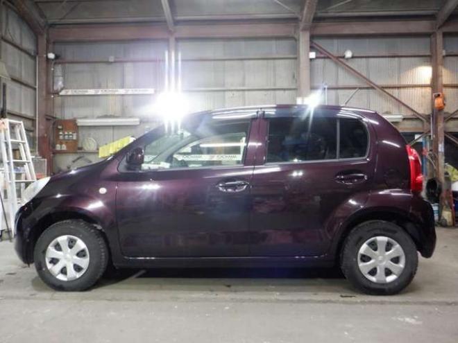 パッソ1.0 X 4WD　ナビ・TV・B/T・エンスタ・デアイサー・寒冷地仕様・純正エンスタ・ワイパーデアイサー・スマートキー・ライトレベライザー・ドアバイザー 1000