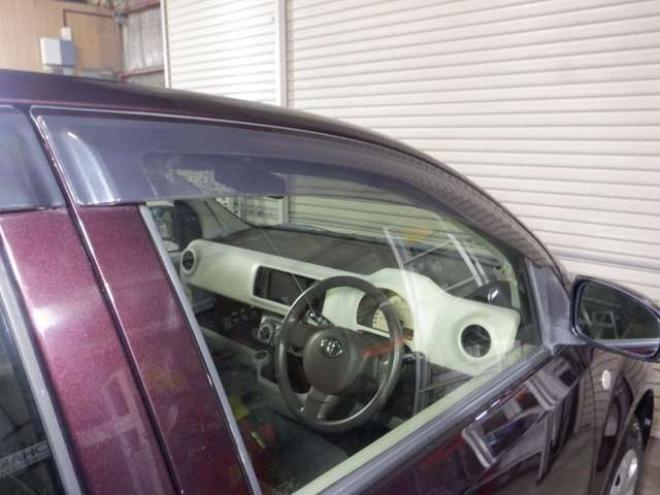 パッソ1.0 X 4WD　ナビ・TV・B/T・エンスタ・デアイサー・寒冷地仕様・純正エンスタ・ワイパーデアイサー・スマートキー・ライトレベライザー・ドアバイザー 1000