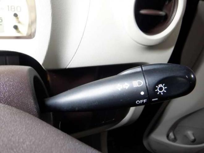 パッソ1.0 X 4WD　ナビ・TV・B/T・エンスタ・デアイサー・寒冷地仕様・純正エンスタ・ワイパーデアイサー・スマートキー・ライトレベライザー・ドアバイザー 1000