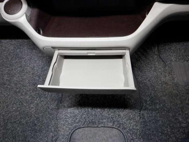 パッソ1.0 X 4WD　ナビ・TV・B/T・エンスタ・デアイサー・寒冷地仕様・純正エンスタ・ワイパーデアイサー・スマートキー・ライトレベライザー・ドアバイザー 1000