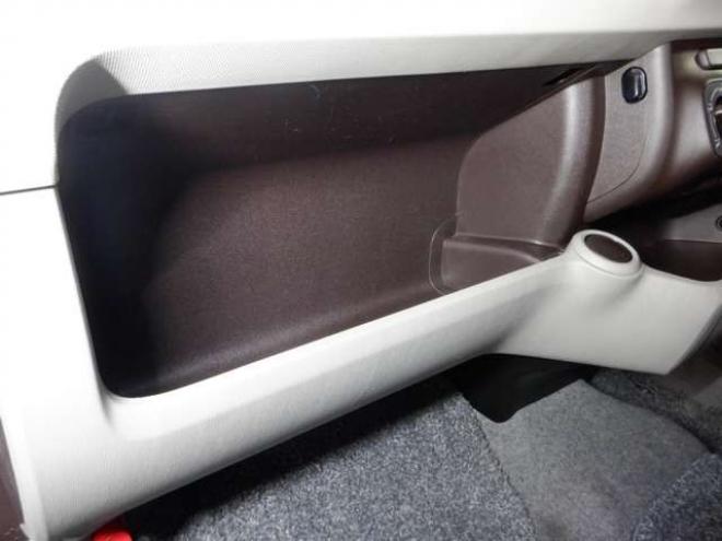 パッソ1.0 X 4WD　ナビ・TV・B/T・エンスタ・デアイサー・寒冷地仕様・純正エンスタ・ワイパーデアイサー・スマートキー・ライトレベライザー・ドアバイザー 1000