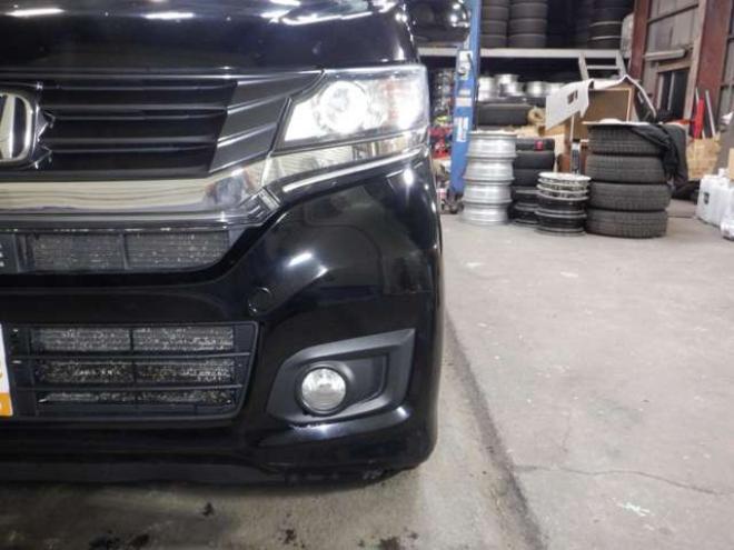 N-WGNカスタムG 4WD　TV・B/T・Bカメラ・HID・ETC・Aストップ　スマートキー・プッシュスタート・フォグランプ・ベンチシート・アイドリングストップ・社外エンスタ 660