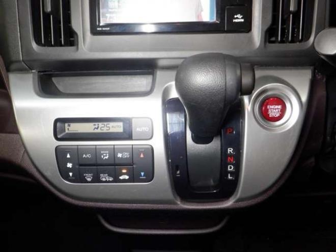 N-WGNカスタムG 4WD　TV・B/T・Bカメラ・HID・ETC・Aストップ　スマートキー・プッシュスタート・フォグランプ・ベンチシート・アイドリングストップ・社外エンスタ 660