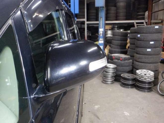 ヴェルファイア2.4 Z プラチナセレクション 4WD　ナビ・TV・Bカメラ・両側電動・電動Rゲート・スマートキー・プッシュスタート・HID・クリアランスソナ・リアモニター・オットマン・クルコン 2400