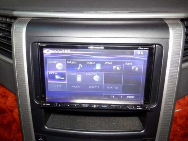 ヴェルファイア2.4 Z プラチナセレクション 4WD　ナビ・TV・Bカメラ・両側電動・電動Rゲート・スマートキー・プッシュスタート・HID・クリアランスソナ・リアモニター・オットマン・クルコン 2400