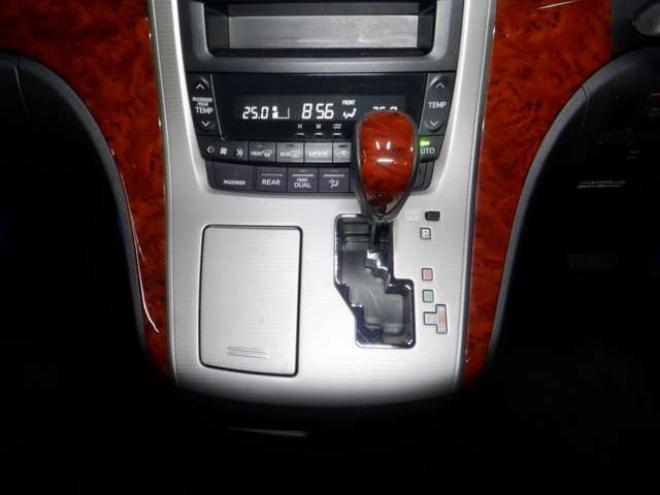 ヴェルファイア2.4 Z プラチナセレクション 4WD　ナビ・TV・Bカメラ・両側電動・電動Rゲート・スマートキー・プッシュスタート・HID・クリアランスソナ・リアモニター・オットマン・クルコン 2400