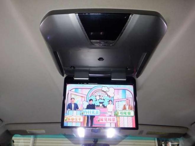 ヴェルファイア2.4 Z プラチナセレクション 4WD　ナビ・TV・Bカメラ・両側電動・電動Rゲート・スマートキー・プッシュスタート・HID・クリアランスソナ・リアモニター・オットマン・クルコン 2400