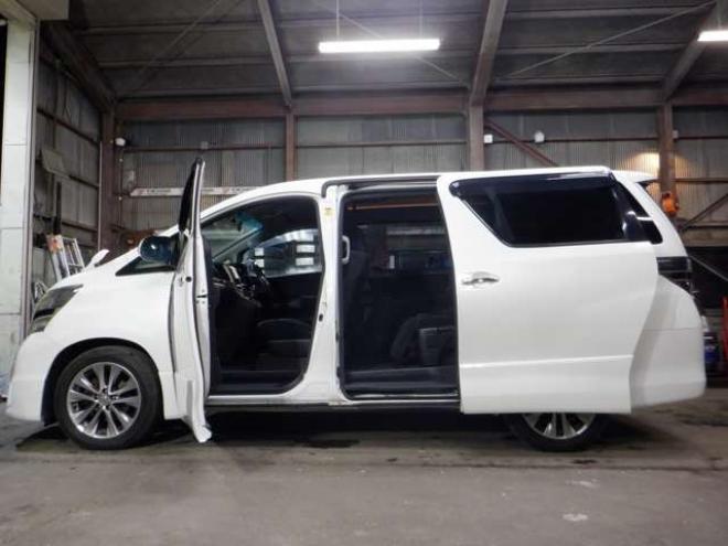 ヴェルファイア2.4 Z プラチナセレクションII 4WD　ナビ・TV・Bカメラ・両側パワスラ・ETC・本州仕入・B/T・フリップダウンモニター・パワーバックドア・HID・フォグランプ・スマートキー 2400