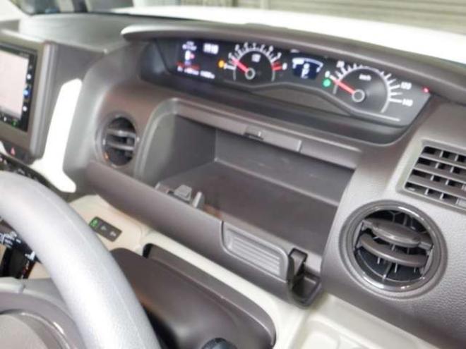 N-BOXG EX ホンダセンシング 4WD　本州仕入・ナビ・TV・B/T・Bカメラ・両側電動・LEDヘッドライト・1オーナー・スマートキー・プッシュスタート・シートヒーター・オートライト・衝突軽減・クルコン・ステアリングスイッチ・クリアランスソナー 660