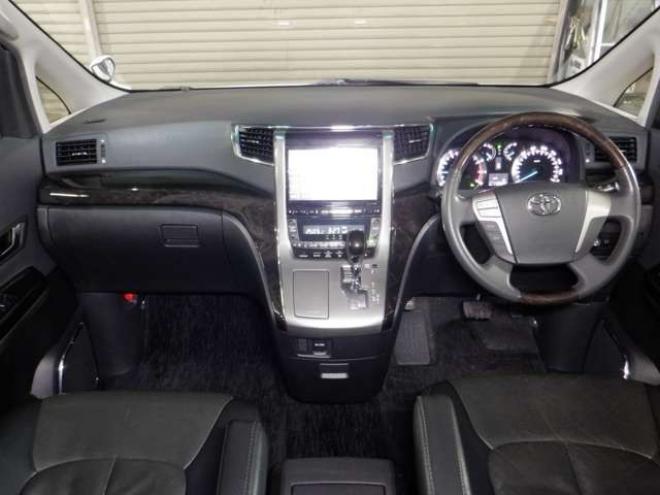 ヴェルファイア3.5 Z Gエディション 4WD　後期型・ナビ・BT・TV・バックカメラ・両側電動・パワーシート・サイドカメラ・フリップダウンモニタ・パワーバックドア・ETC・クルコン 3500