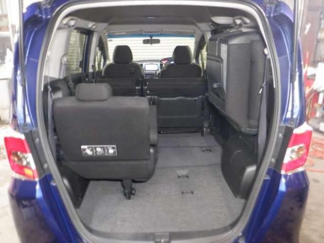 フリード1.5 G ジャストセレクション 4WD　Bluetoothオーディオ・ETC・両側パワスラ・ワイパーデアイサー・HID・スマートキー・ドアバイザー・ナビ・B/T・TV・バックカメラ 1500