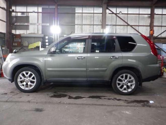 エクストレイル2.0 20GT ディーゼルターボ 4WD　本州仕入・ナビ・TV・Bカメラ・B/T・車検R9/6・修復歴なし・切替4WD・HID・ETC・フォグランプ・クルコン・インテリキー・ルーフレール 2000