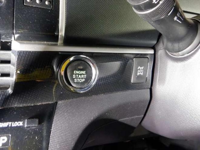 エスティマ2.4 アエラス 4WD　ナビ・TV・B/T・Bカメラ・両側パワスラ　ETC　クルコン　エンスタ　フリップダウンモニター　ワイパーデアイサー　HID　フォグランプ 2400