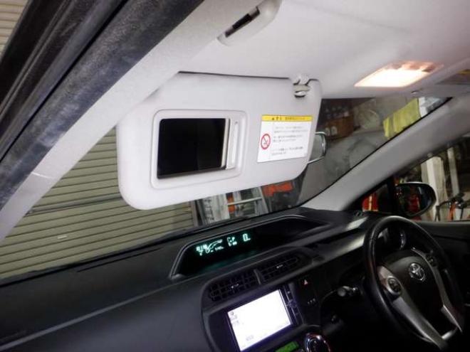 アクア1.5 G ブラックソフトレザーセレクション　本州仕入・ナビ・TV・B/T・レザーシート・本州仕入・純正エアロ・シートヒーター・ステアリングスイッチ・バックカメラ・スマートキー・プッシュスタート 2WD 1500