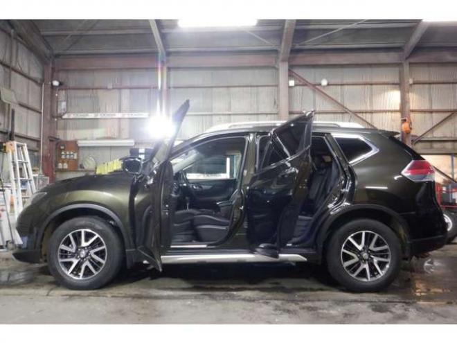 エクストレイル2.0 20X エクストリーマーX エマージェンシーブレーキ パッケージ 2列車 4WD　ナビ・B/T・SR・TV・全方位カメラ・ETC・本州仕入・修復歴無・USB・パワーバックドア・ブラインドスポット・サンルーフ・LEDヘッドライト 2000