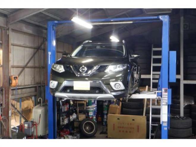 エクストレイル2.0 20X エクストリーマーX エマージェンシーブレーキ パッケージ 2列車 4WD　ナビ・B/T・SR・TV・全方位カメラ・ETC・本州仕入・修復歴無・USB・パワーバックドア・ブラインドスポット・サンルーフ・LEDヘッドライト 2000