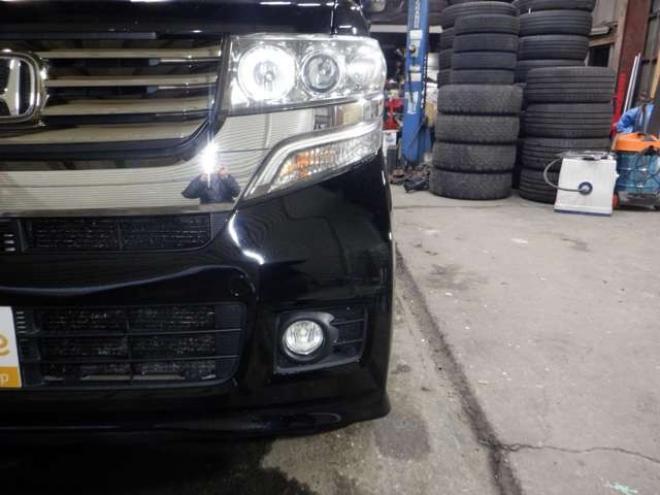 N-BOXカスタムG ターボSSパッケージ 4WD　ナビ・TV・Bluetooth・Bカメラ・両側電動・車検新規2年・ターボ・リアモニター・前席シートヒーター・CTBA・Aストップ・HID・オートライト 660