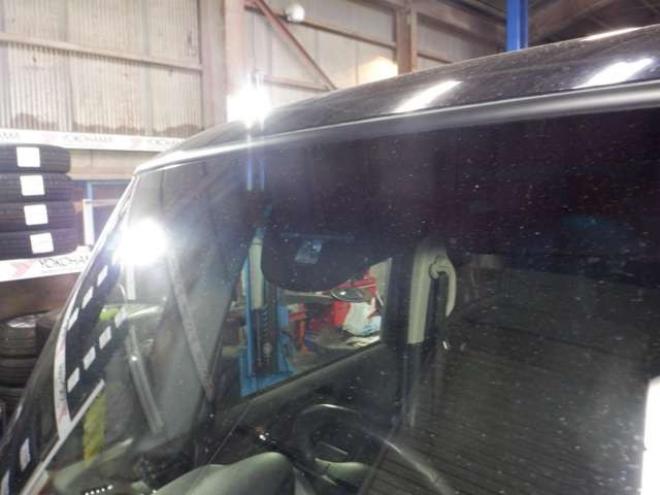 N-BOXカスタムG ターボSSパッケージ 4WD　ナビ・TV・Bluetooth・Bカメラ・両側電動・車検新規2年・ターボ・リアモニター・前席シートヒーター・CTBA・Aストップ・HID・オートライト 660