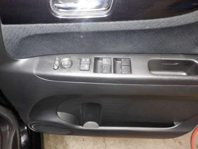 N-BOXカスタムG ターボSSパッケージ 4WD　ナビ・TV・Bluetooth・Bカメラ・両側電動・車検新規2年・ターボ・リアモニター・前席シートヒーター・CTBA・Aストップ・HID・オートライト 660