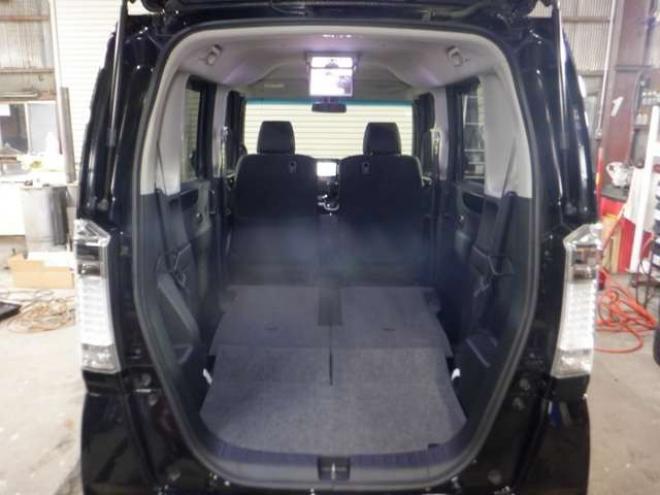 N-BOXカスタムG ターボSSパッケージ 4WD　ナビ・TV・Bluetooth・Bカメラ・両側電動・車検新規2年・ターボ・リアモニター・前席シートヒーター・CTBA・Aストップ・HID・オートライト 660