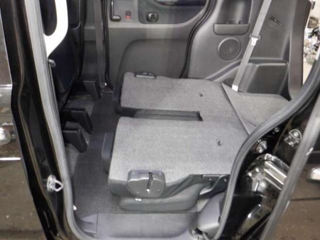 N-BOXカスタムG ターボSSパッケージ 4WD　ナビ・TV・Bluetooth・Bカメラ・両側電動・車検新規2年・ターボ・リアモニター・前席シートヒーター・CTBA・Aストップ・HID・オートライト 660