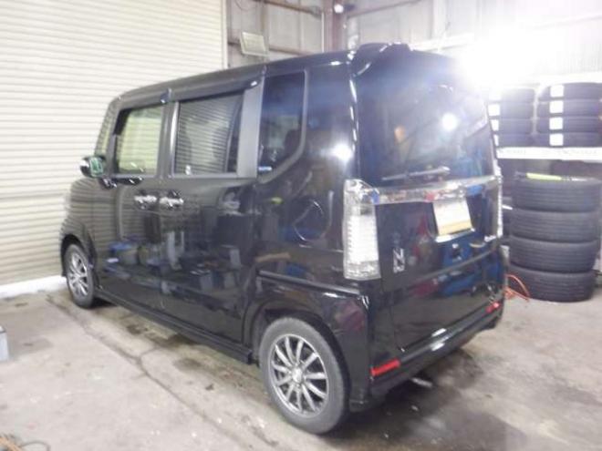 N-BOXカスタムG ターボSSパッケージ 4WD　ナビ・TV・Bluetooth・Bカメラ・両側電動・車検新規2年・ターボ・リアモニター・前席シートヒーター・CTBA・Aストップ・HID・オートライト 660