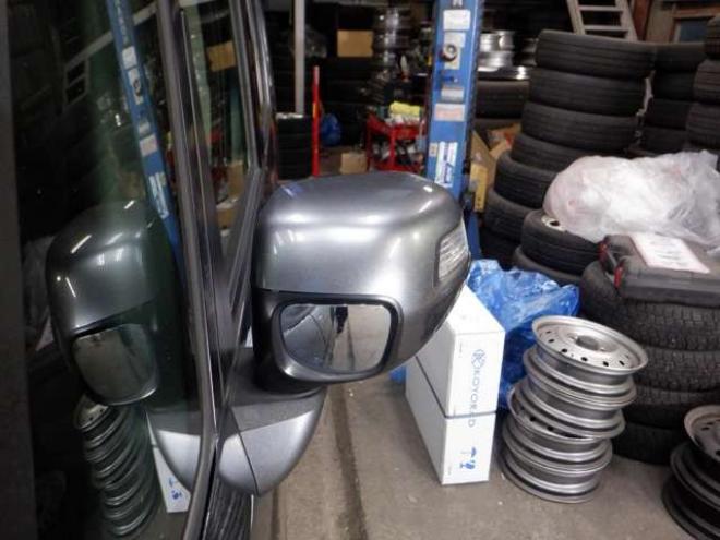 N-BOXカスタムG ターボパッケージ 4WD　ナビ・TV・B/T・両側パワスラ・ETC・HID・本州仕入・ターボ・4WD・クルコン・ステアリングスイッチ・フォグ・スマートキー・プッシュスタート 660