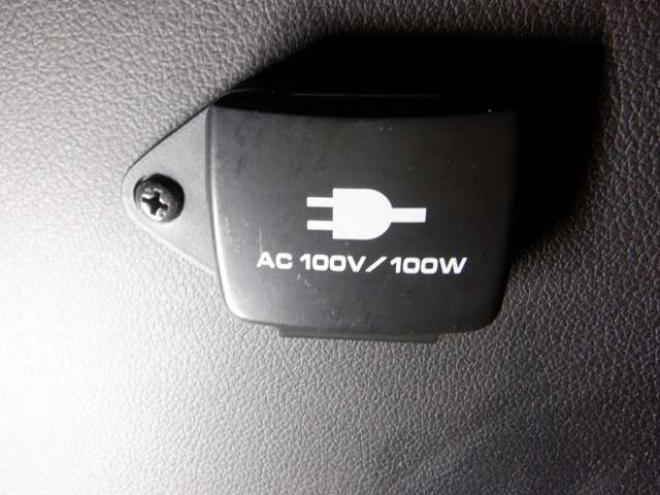 N-BOXカスタムG ターボパッケージ 4WD　ナビ・TV・B/T・両側パワスラ・ETC・HID・本州仕入・ターボ・4WD・クルコン・ステアリングスイッチ・フォグ・スマートキー・プッシュスタート 660