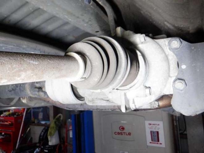 N-BOXカスタムG ターボパッケージ 4WD　ナビ・TV・B/T・両側パワスラ・ETC・HID・本州仕入・ターボ・4WD・クルコン・ステアリングスイッチ・フォグ・スマートキー・プッシュスタート 660