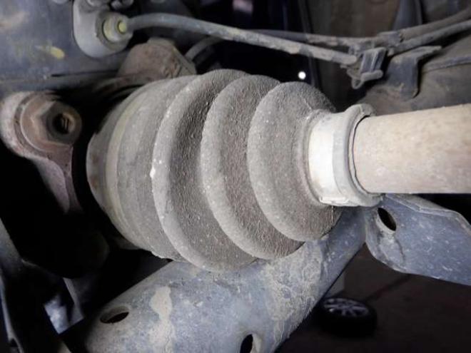 N-BOXカスタムG ターボパッケージ 4WD　ナビ・TV・B/T・両側パワスラ・ETC・HID・本州仕入・ターボ・4WD・クルコン・ステアリングスイッチ・フォグ・スマートキー・プッシュスタート 660