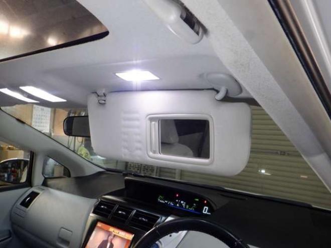 プリウスα1.8 G ツーリングセレクション スカイライトパッケージ　本州仕入・ナビ・TV・B/T・フロントカメラ・バックカメラ・LEDヘッドライト・スカイライトルーフ・スマートキー・プッシュスタート・クルコン・ETC・フォグランプ・ 2WD 1800