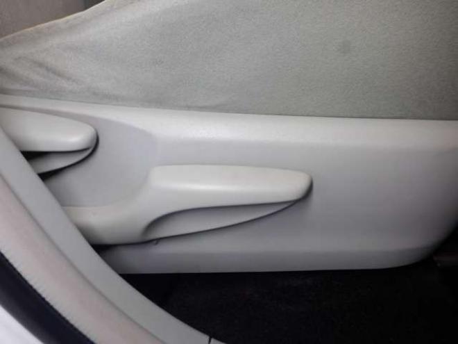 プリウスα1.8 G ツーリングセレクション スカイライトパッケージ　本州仕入・ナビ・TV・B/T・フロントカメラ・バックカメラ・LEDヘッドライト・スカイライトルーフ・スマートキー・プッシュスタート・クルコン・ETC・フォグランプ・ 2WD 1800