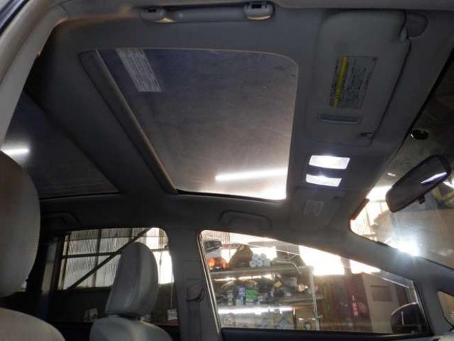 プリウスα1.8 G ツーリングセレクション スカイライトパッケージ　本州仕入・ナビ・TV・B/T・フロントカメラ・バックカメラ・LEDヘッドライト・スカイライトルーフ・スマートキー・プッシュスタート・クルコン・ETC・フォグランプ・ 2WD 1800