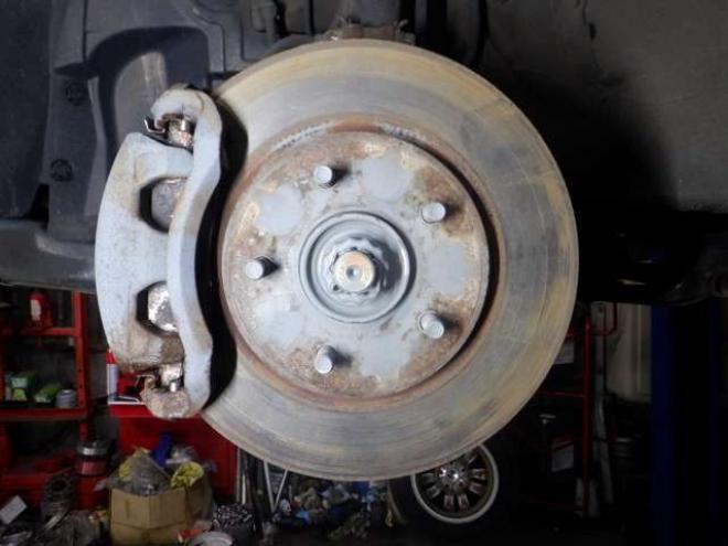 セレナ2.0 ハイウェイスター 4WD　本州仕入・ナビ・TV・Bカメラ・パワスラ・車検新規2年・リア修復済・後期型・エマブレ・リアモニター・ETC・クルコン・アイドリングストップ 2000