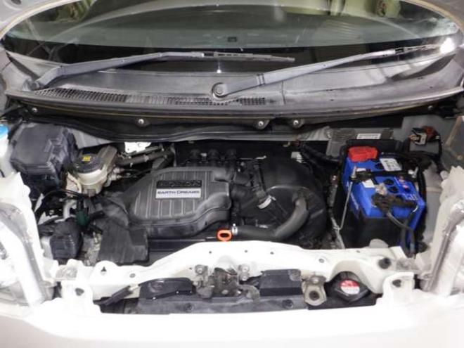 N-BOXG Lパッケージ 4WD　本州仕入・ナビ・TV・Bカメラ・両側電動 660