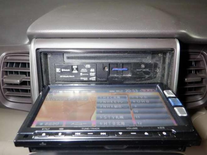 N-BOXG Lパッケージ 4WD　本州仕入・ナビ・TV・Bカメラ・両側電動 660