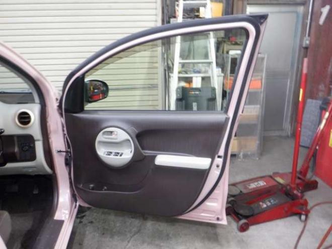 パッソ1.0 プラスハナ Gパッケージ 4WD　本州仕入　4WD　ナビ　フルセグTV　Bluetoothオーディオ　バックカメラ　ETC　フォグランプ　ライトレベライザー　ドアバイザー　スマートキー 1000