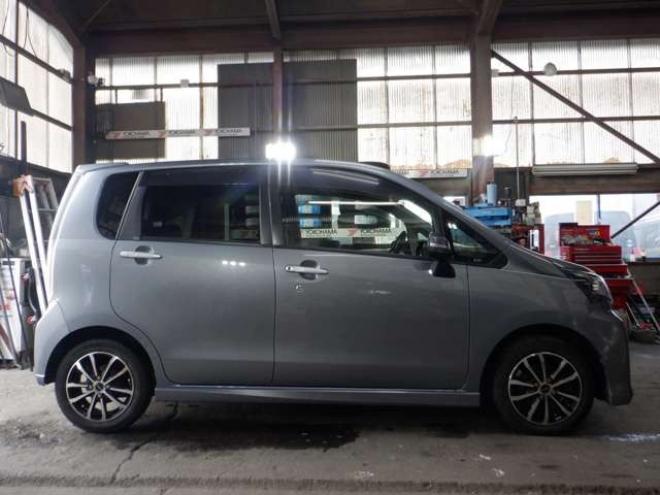 ムーヴカスタム X リミテッド SA 4WD　ナビ・TV・Bカメラ・衝突軽減・Aストップ・USB・社外14インチAW・衝突軽減ブレーキ・アイドリングストップ・LEDヘッドライト・フォグランプ 660