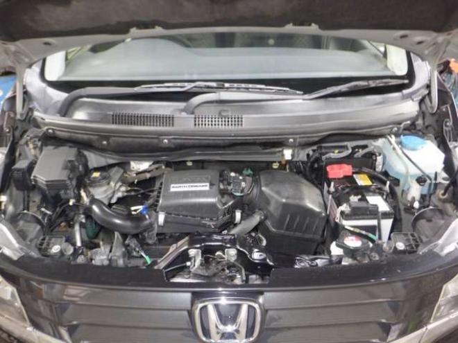 N-WGNカスタムG 4WD　ナビ　TV　B/T　アイドリングストップ　スマートキー　プッシュスタート　HID　ETC　DVD再生　ベンチシート　フォグランプ　ドアバイザー　純正AW　オートライト 660