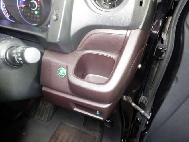 N-WGNカスタムG 4WD　ナビ　TV　B/T　アイドリングストップ　スマートキー　プッシュスタート　HID　ETC　DVD再生　ベンチシート　フォグランプ　ドアバイザー　純正AW　オートライト 660