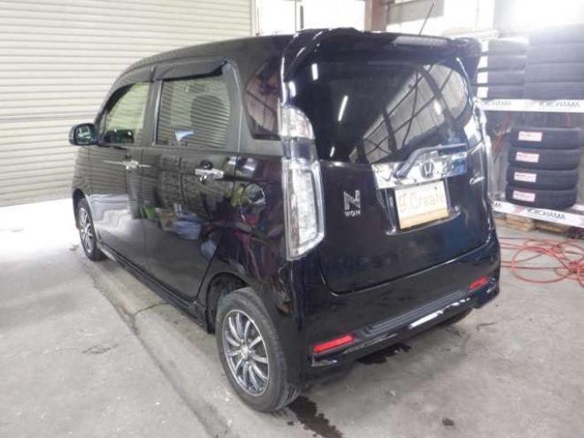 N-WGNカスタムG 4WD　ナビ　TV　B/T　アイドリングストップ　スマートキー　プッシュスタート　HID　ETC　DVD再生　ベンチシート　フォグランプ　ドアバイザー　純正AW　オートライト 660