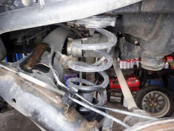 N-WGNカスタムG 4WD　ナビ　TV　B/T　アイドリングストップ　スマートキー　プッシュスタート　HID　ETC　DVD再生　ベンチシート　フォグランプ　ドアバイザー　純正AW　オートライト 660