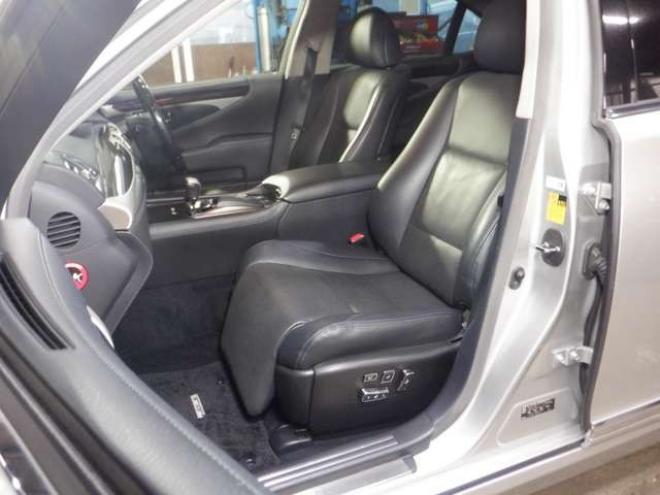 レクサスLSハイブリッド 600h バージョンC Iパッケージ 4WD　本州仕入　4WD　ナビ　TV　B/T　USB バックカメラ　ETC　クルコン　パワーシート　エアシート　シートヒーター&クーラー　黒革シート　パワーバックドア　全ドアイージークローザー　LEDヘッドライト　フォグ 5000