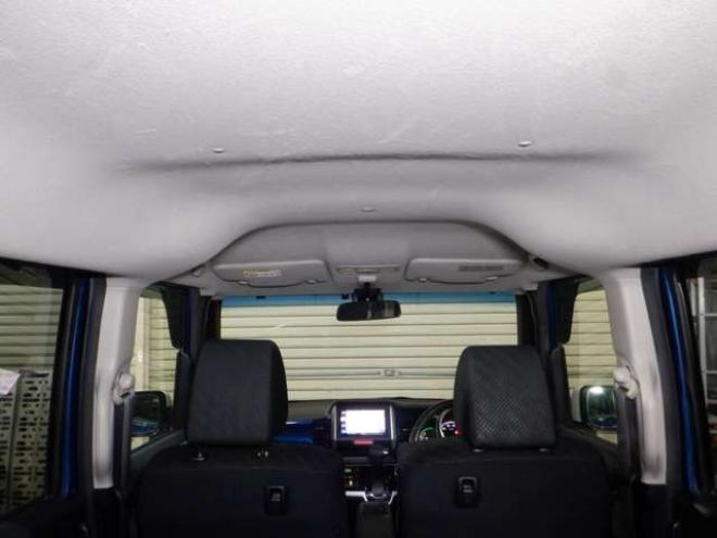 N-BOXG ターボLパッケージ 2トーンカラースタイル 4WD　ナビ・TV・Bカメラ・両側パワスラ・ETC 660