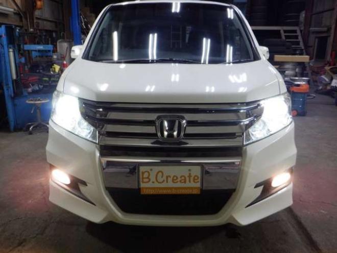 ステップワゴン2.0 スパーダ Z 4WD　ナビ・TV・Bカメラ・両側電動・スマートキー・HID・ETC・リアヒーター・パドルシフト・VSA・フルフラットシート・フォグランプ・純正AW・ステアリングスイッチ 2000